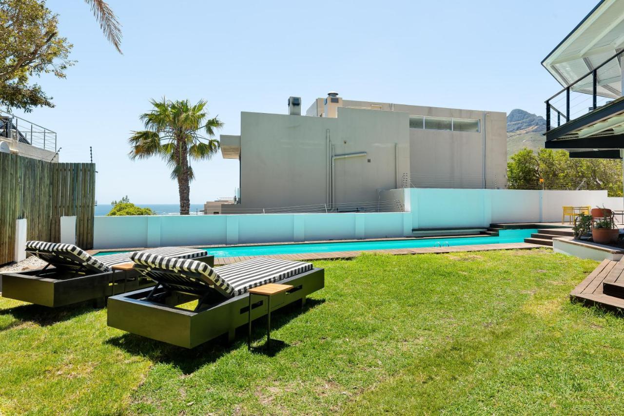 Neighbourgood 1St Crescent Hotel Cape Town Exterior photo