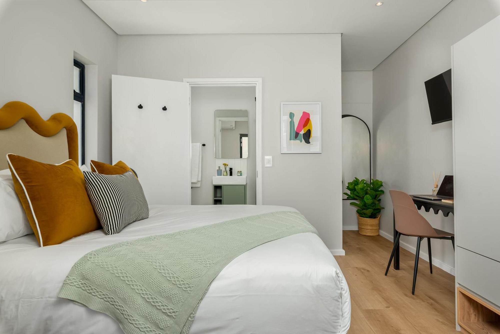 Neighbourgood 1St Crescent Hotel Cape Town Exterior photo